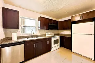 525 NW 15th Terrace, Fort Lauderdale, FL 33311 - Photo 12