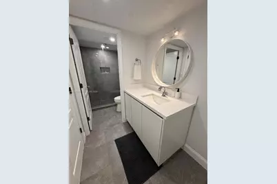 2301 Collins Ave #427, Miami Beach, FL 33139 - Photo 14