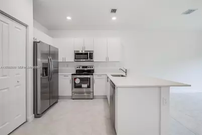 23509 SW 129th Path, Homestead, FL 33032 - Photo 4