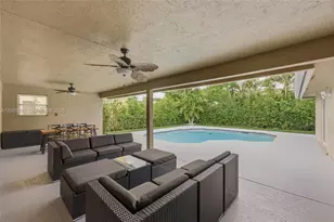 1135 Fairfax Ln, Weston, FL 33326 - Photo 28