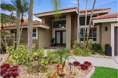 1135 Fairfax Ln, Weston, FL 33326 - Photo 2