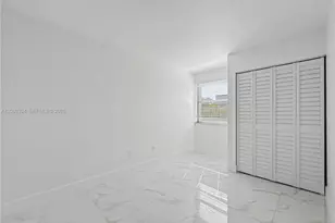 10010 NW 9th St Cir, Miami, FL 33172 - Photo 14