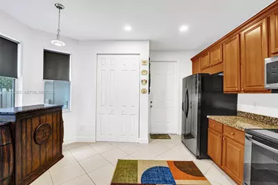 1118 NE 1st Ave, Fort Lauderdale, FL 33304 - Photo 12