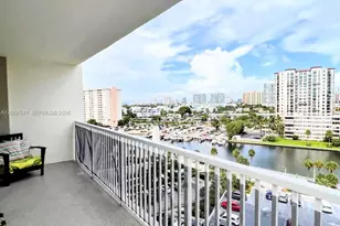 300 Bayview Dr, Sunny Isles Beach, FL 33160 - Photo 10