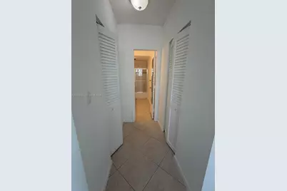 300 Bayview Dr #915, Sunny Isles Beach, FL 33160 - Photo 18