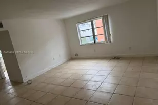 1821 NE 168th St, North Miami Beach, FL 33162 - Photo 4