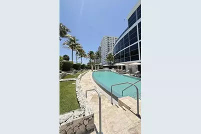5875 Collins Ave #708, Miami Beach, FL 33140 - Photo 16