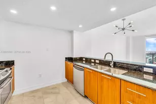 1800 N Bayshore Dr, Miami, FL 33132 - Photo 12