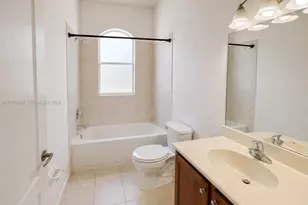 11028 NW 87th Ln, Doral, FL 33178 - Photo 16