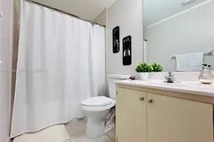 7220 NW 114th Ave, Doral, FL 33178 - Photo 12
