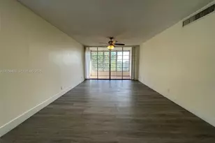 9471 Evergreen Pl, Davie, FL 33324 - Photo 6