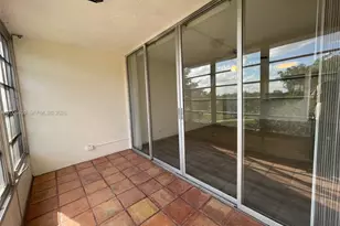 9471 Evergreen Pl, Davie, FL 33324 - Photo 10