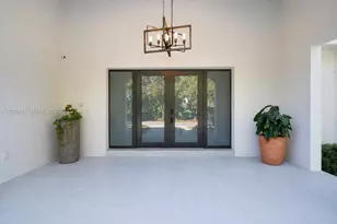 18326 SW 83rd Pl, Palmetto Bay, FL 33157 - Photo 10