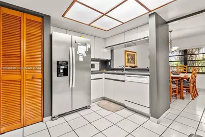 12518 SW 94th Ter #12518, Miami, FL 33186 - Photo 6