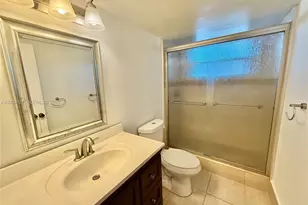 8301 Sands Point Blvd, Tamarac, FL 33321 - Photo 10