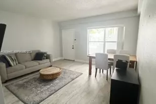 9248 Collins Ave, Surfside, FL 33154 - Photo 6