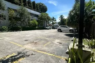 9248 Collins Ave, Surfside, FL 33154 - Photo 12