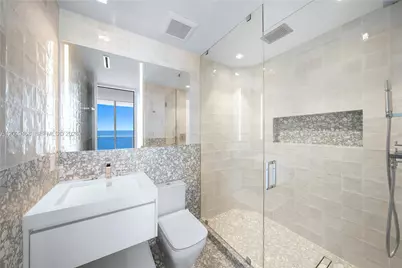 100 S Pointe Dr #1206, Miami Beach, FL 33139 - Photo 38