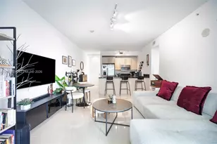 79 SW 12th St, Miami, FL 33130 - Photo 4
