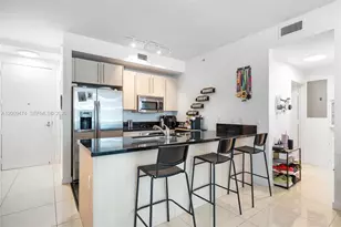 79 SW 12th St, Miami, FL 33130 - Photo 6