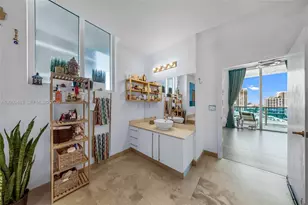 700 NE 25th St, Miami, FL 33137 - Photo 16