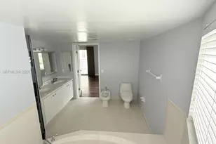 280 SW 20th Rd, Miami, FL 33129 - Photo 30
