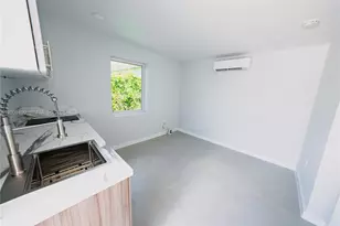 1221 NW 75th St, Miami, FL 33147 - Photo 28
