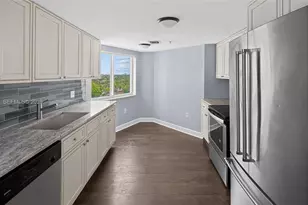 280 SW 20th Rd, Miami, FL 33129 - Photo 16