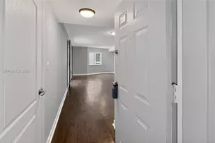 280 SW 20th Rd, Miami, FL 33129 - Photo 2