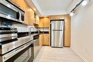 20515 E Country Club Dr, Aventura, FL 33180 - Photo 26