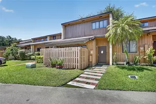 4283 S Pine Island Rd, Davie, FL 33328 - Photo 4