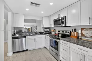 4283 S Pine Island Rd, Davie, FL 33328 - Photo 20