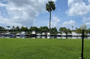 601 Three Islands Boulevard, Hallandale Beach, FL 33009 - Photo 28