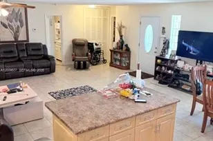 1121 NW 86th Terrace, Pembroke Pines, FL 33024 - Photo 20