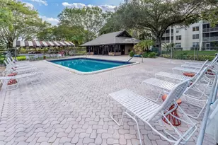 9340 Lagoon Pl, Davie, FL 33324 - Photo 46