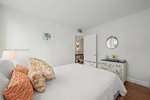 9340 Lagoon Pl, Davie, FL 33324 - Photo 32