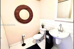 690 SW 1st Ct, Miami, FL 33130 - Photo 12