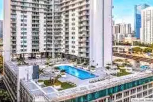 690 SW 1st Ct, Miami, FL 33130 - Photo 2