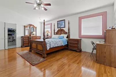 1001 SW 100th Ter, Pembroke Pines, FL 33025 - Photo 30