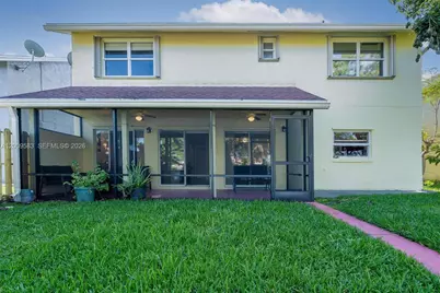 1001 SW 100th Ter, Pembroke Pines, FL 33025 - Photo 38