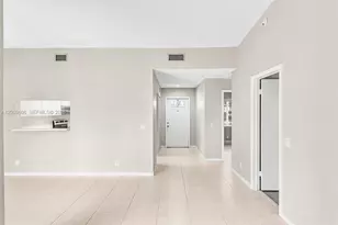 1439 Springside Dr, Weston, FL 33326 - Photo 10