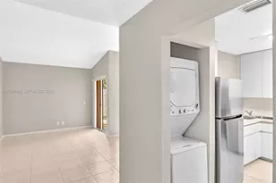 1439 Springside Dr, Weston, FL 33326 - Photo 8