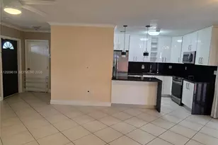 7921 NW 12th St, Pembroke Pines, FL 33024 - Photo 2