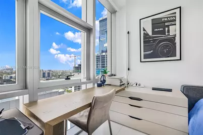 851 NE 1st Ave #1408, Miami, FL 33132 - Photo 32