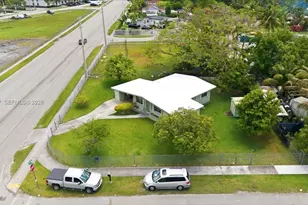 26801 SW 144th Ct, Homestead, FL 33032 - Photo 2