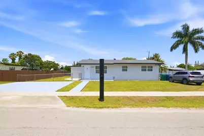 18711 SW 308th St, Homestead, FL 33030 - Photo 10