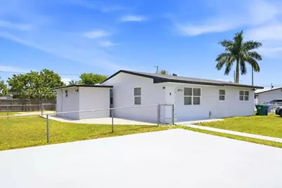 18711 SW 308th St, Homestead, FL 33030 - Photo 12