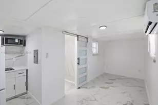 18711 SW 308th St, Homestead, FL 33030 - Photo 16