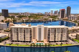 401 Golden Isles Dr, Hallandale Beach, FL 33009 - Photo 28