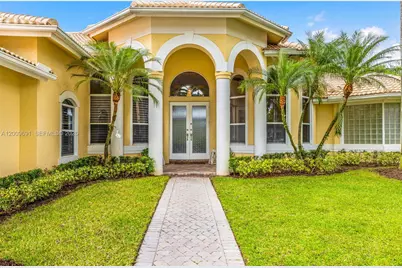 2477 Poinciana Dr, Weston, FL 33327 - Photo 2